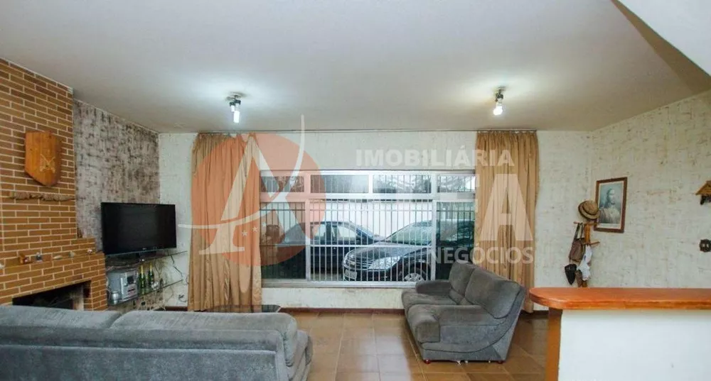 Casa à venda com 5 quartos, 300m² - Foto 4