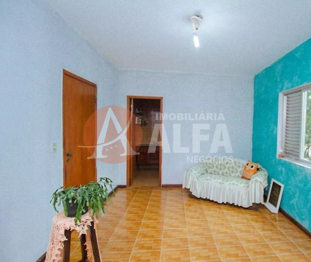 Casa à venda com 5 quartos, 300m² - Foto 2