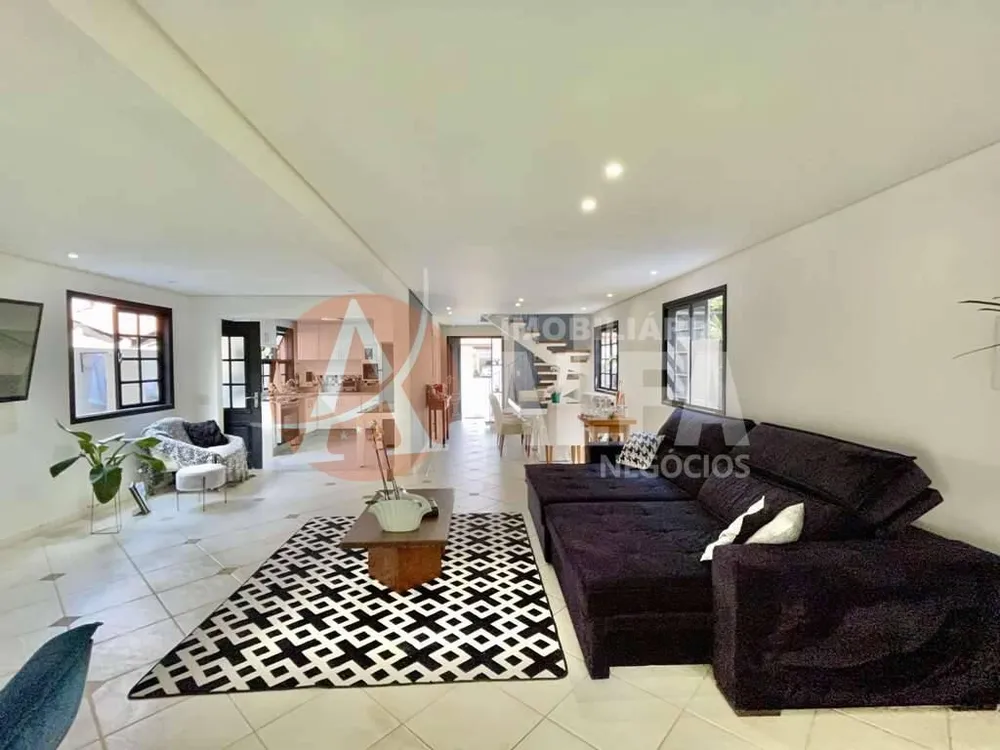 Casa, 4 quartos, 250 m² - Foto 11