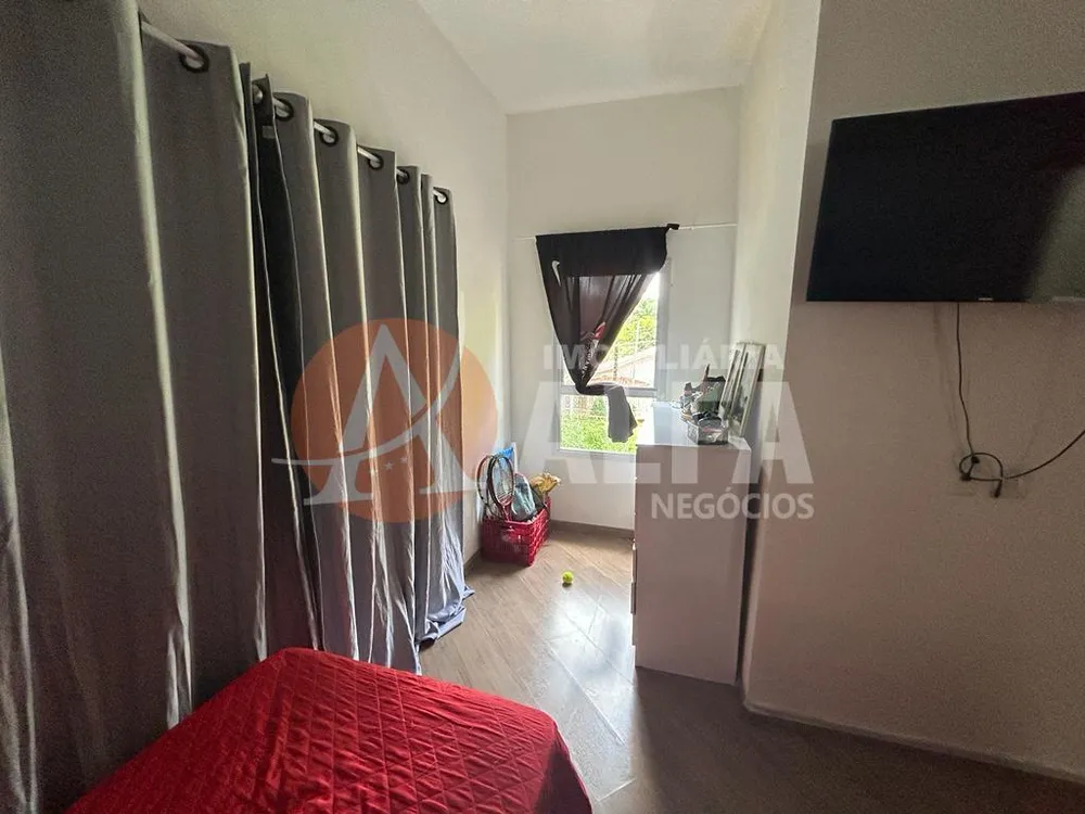 Casa, 5 quartos, 180 m² - Foto 4