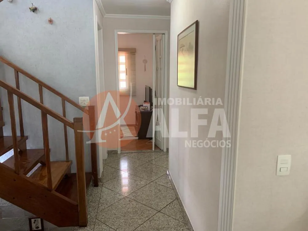 Casa, 3 quartos, 221 m² - Foto 4