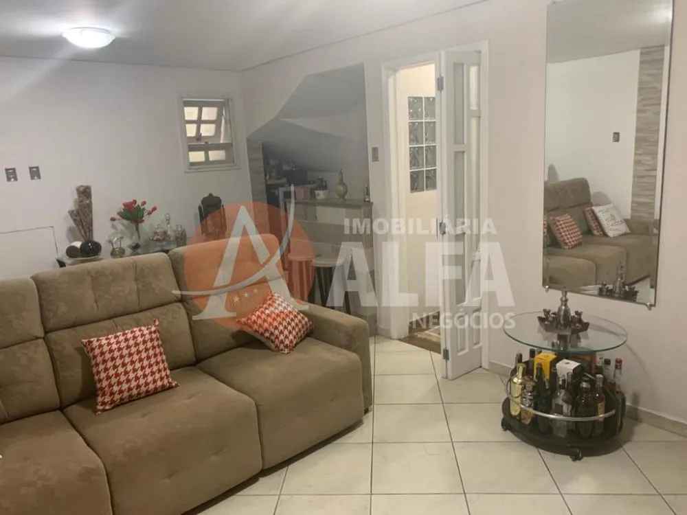 Casa, 3 quartos, 221 m² - Foto 2
