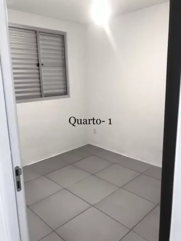 Apartamento à venda com 2 quartos, 42m² - Foto 2