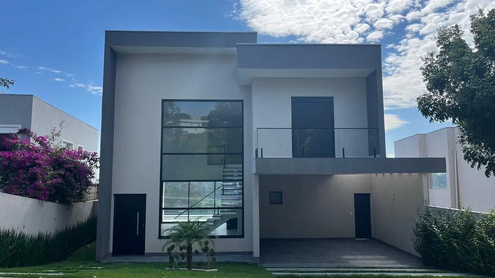 Casa, 3 quartos, 254 m² - Foto 1