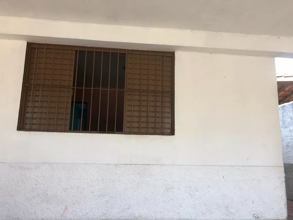 Casa para alugar com 2 quartos, 150m² - Foto 1