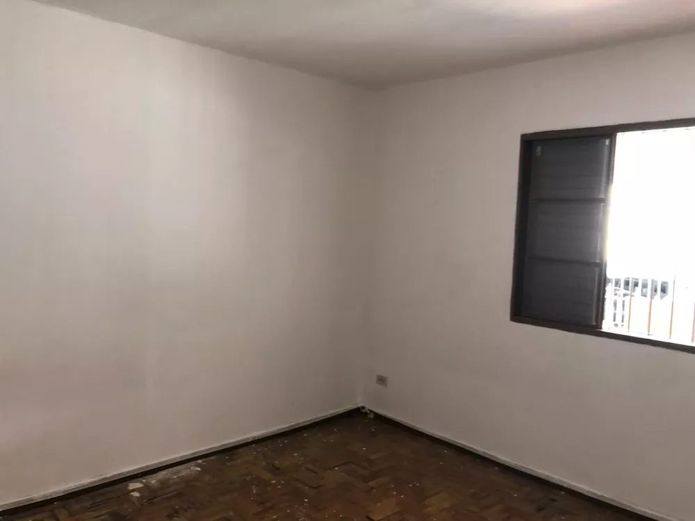 Casa para alugar com 2 quartos, 150m² - Foto 4