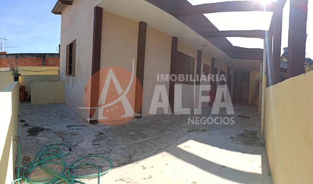Casa, 4 quartos, 240 m² - Foto 2