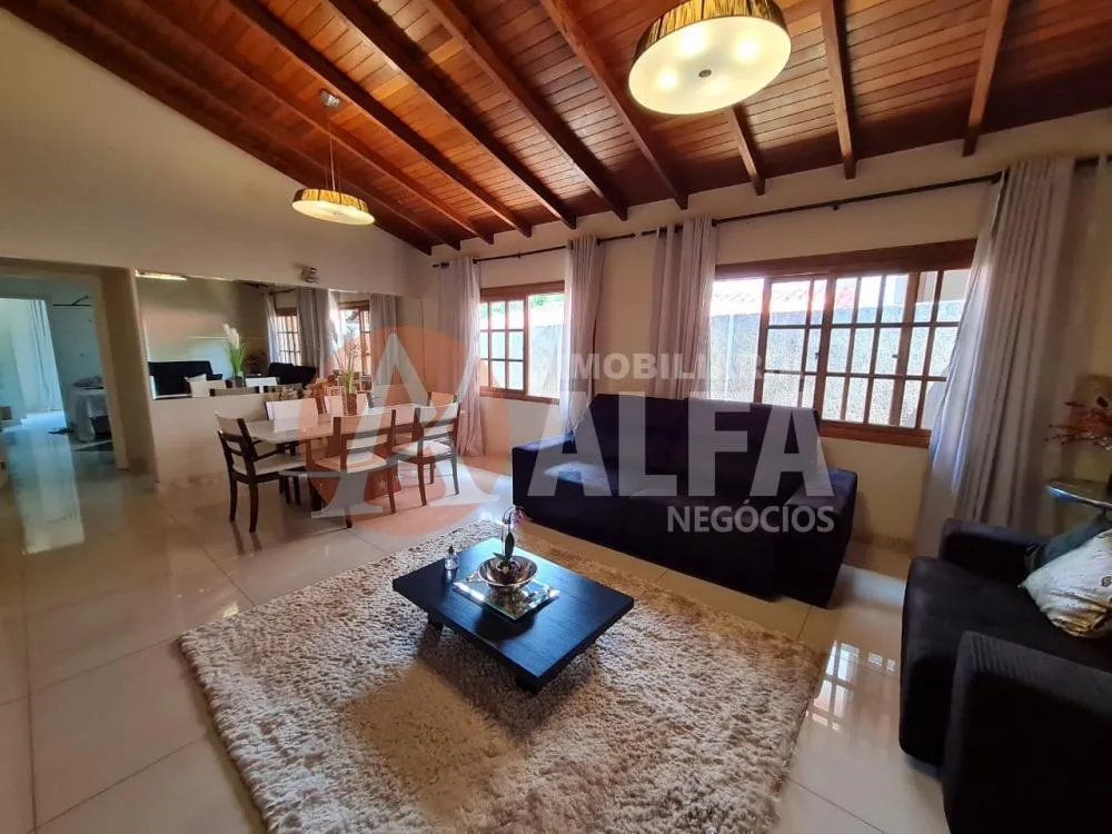 Casa, 5 quartos, 270 m² - Foto 1