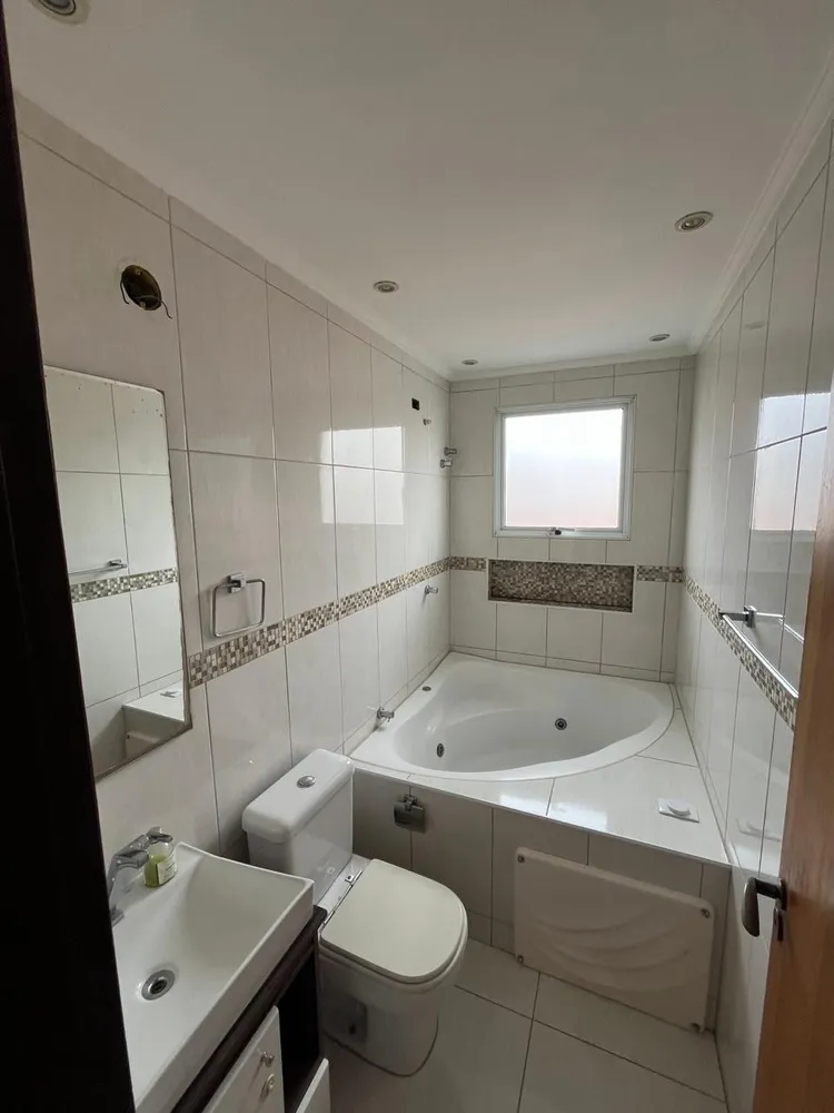 Casa, 3 quartos, 210 m² - Foto 3