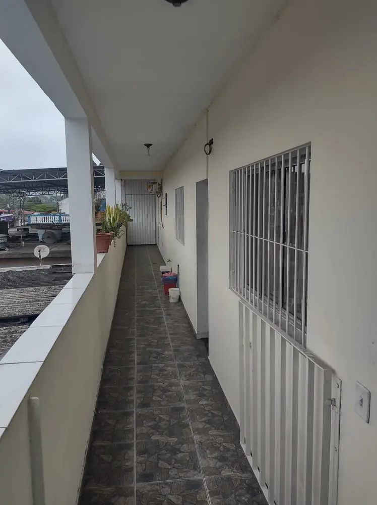 Casa, 6 quartos, 180 m² - Foto 1