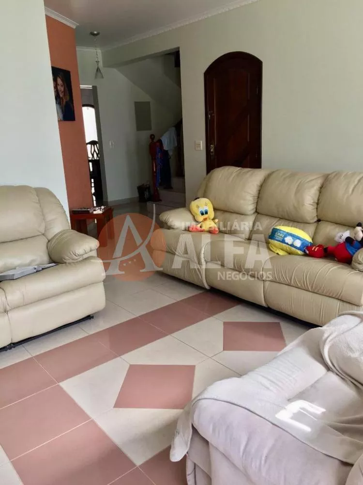 Casa à venda com 4 quartos, 260m² - Foto 8