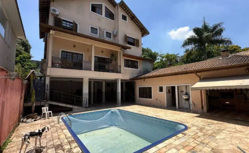 Casa, 4 quartos, 324 m² - Foto 1