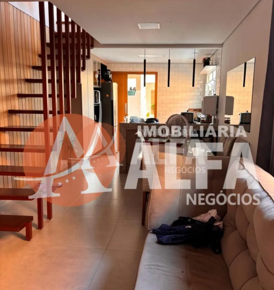Casa, 3 quartos, 210 m² - Foto 1