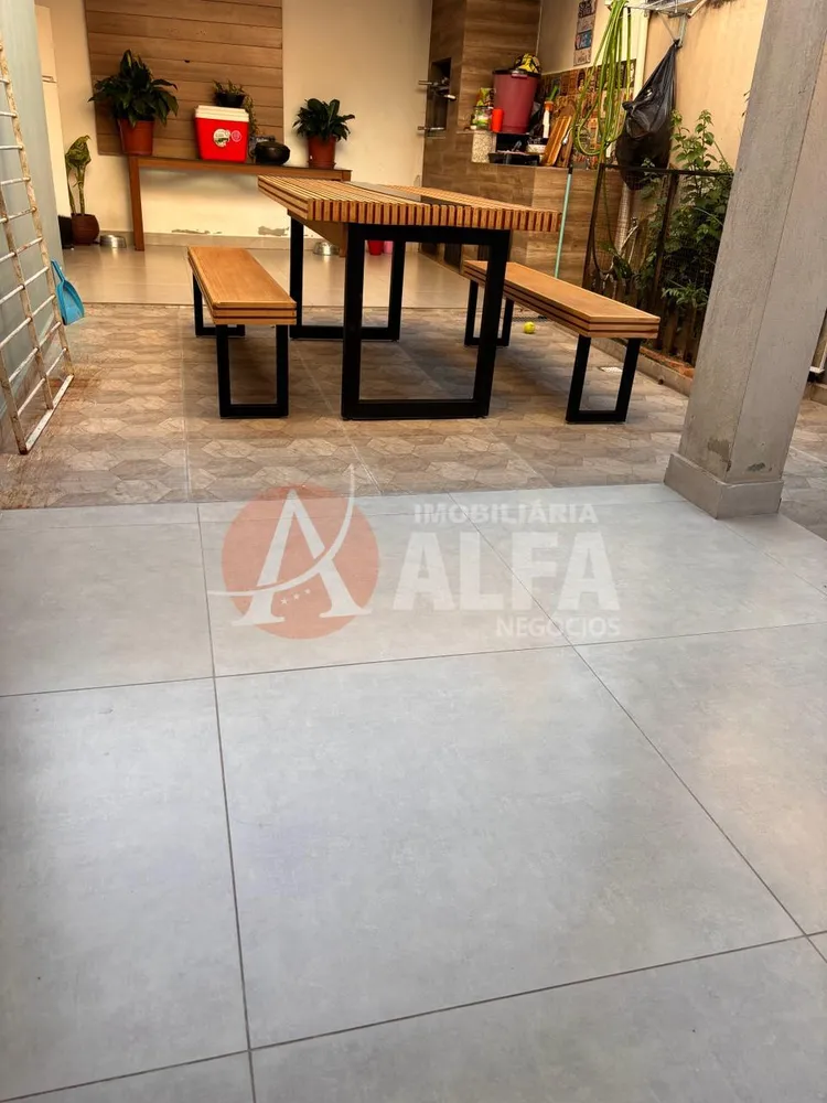 Casa, 3 quartos, 210 m² - Foto 3