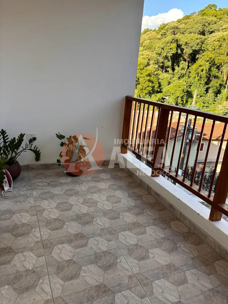 Casa, 3 quartos, 210 m² - Foto 2