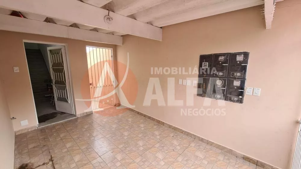 Casa à venda com 3 quartos, 290m² - Foto 4