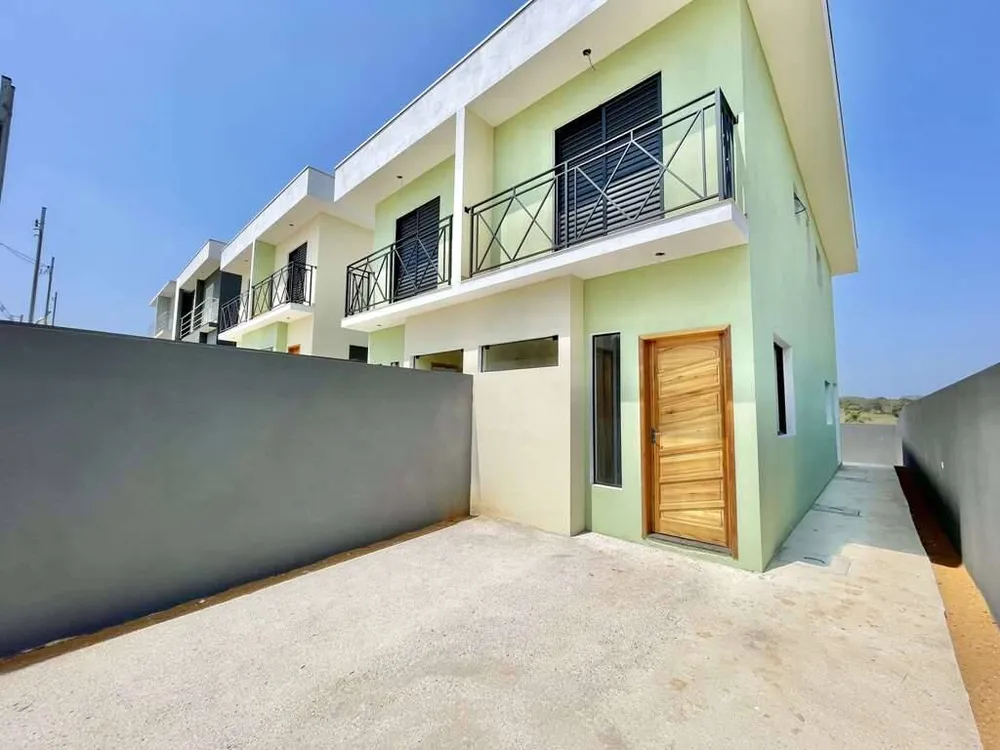 Casa, 3 quartos, 80 m² - Foto 1