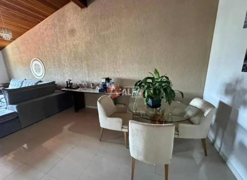 Casa, 3 quartos, 260 m² - Foto 6