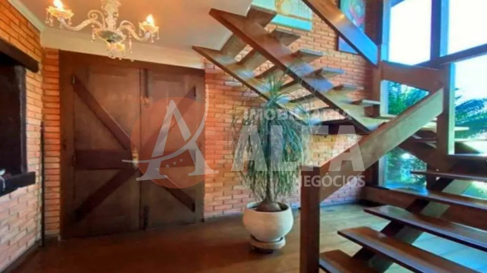 Casa, 3 quartos, 553 m² - Foto 2