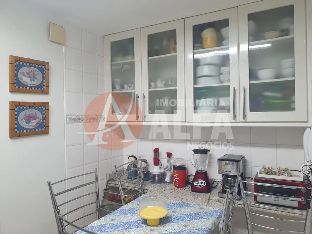 Casa, 3 quartos, 173 m² - Foto 2