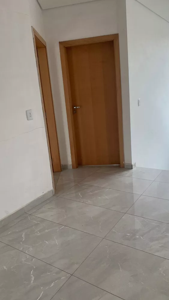 Casa à venda com 3 quartos, 236m² - Foto 3