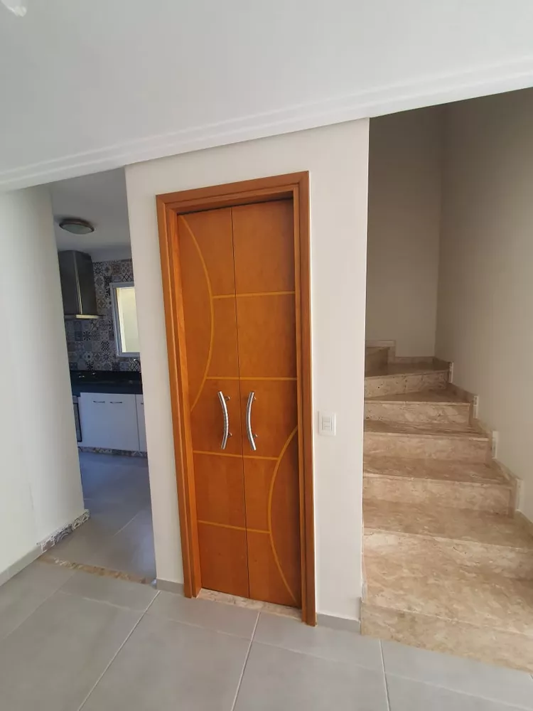 Casa à venda com 2 quartos, 84m² - Foto 3