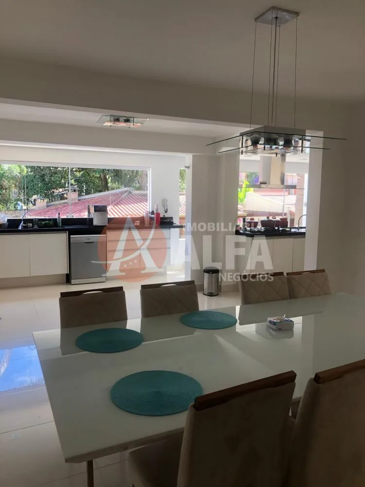 Casa, 4 quartos, 630 m² - Foto 1