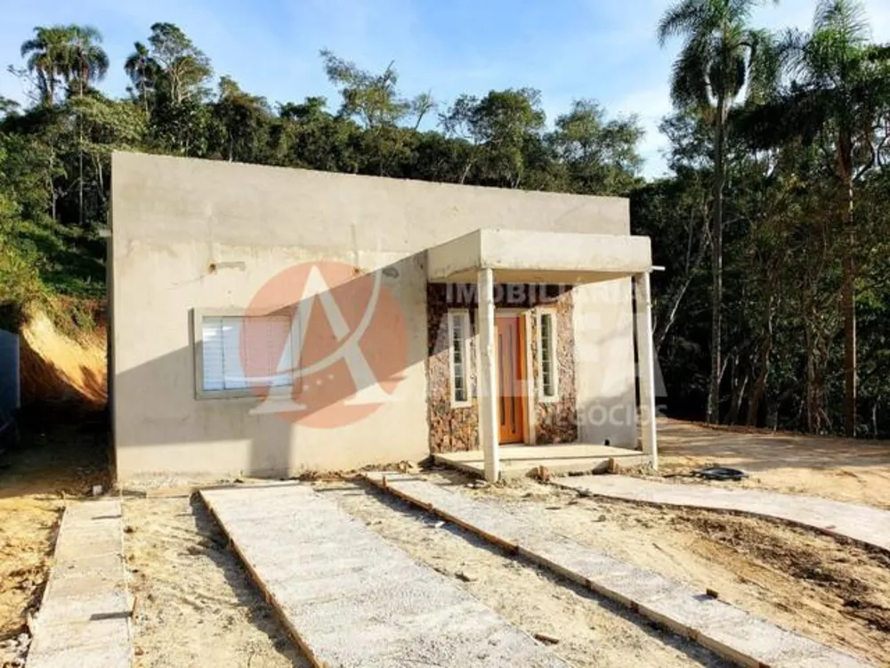 Chácara, 3 quartos, 1700 m² - Foto 1