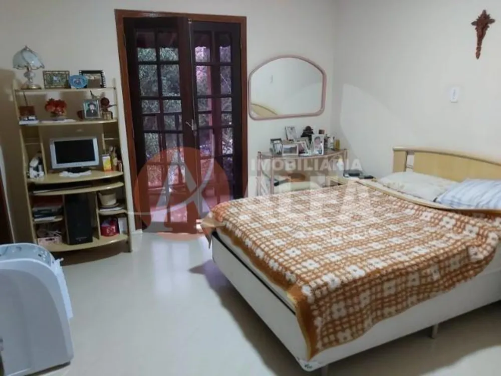 Casa, 3 quartos, 288 m² - Foto 2