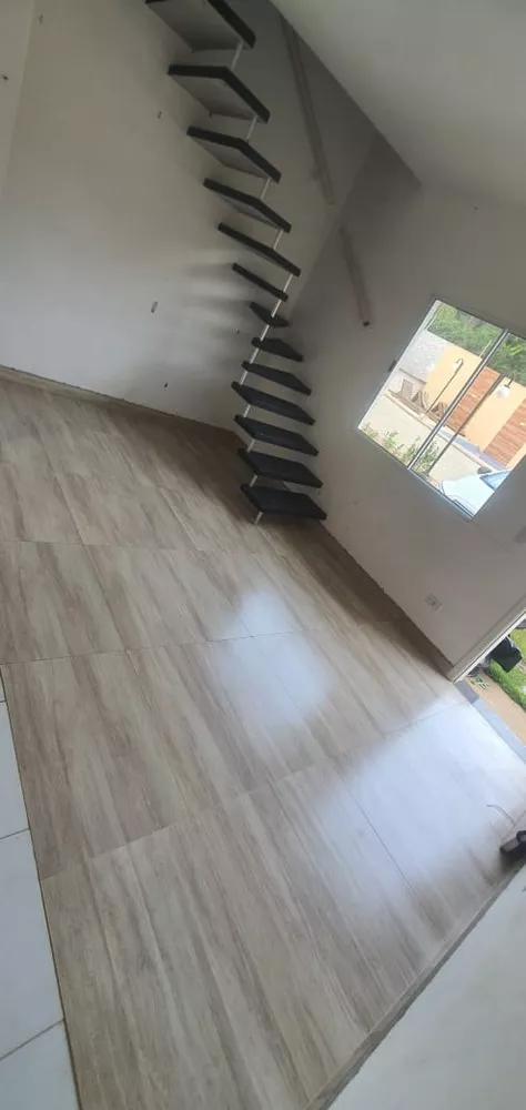 Casa para alugar com 2 quartos, 48m² - Foto 3