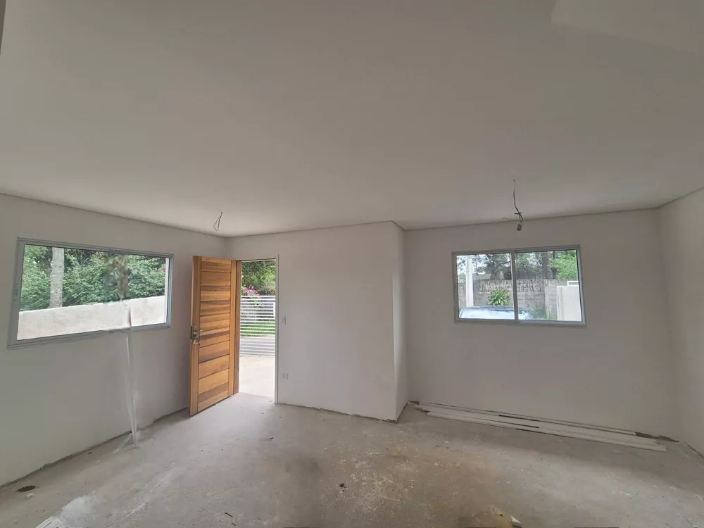 Casa à venda com 3 quartos, 150m² - Foto 3