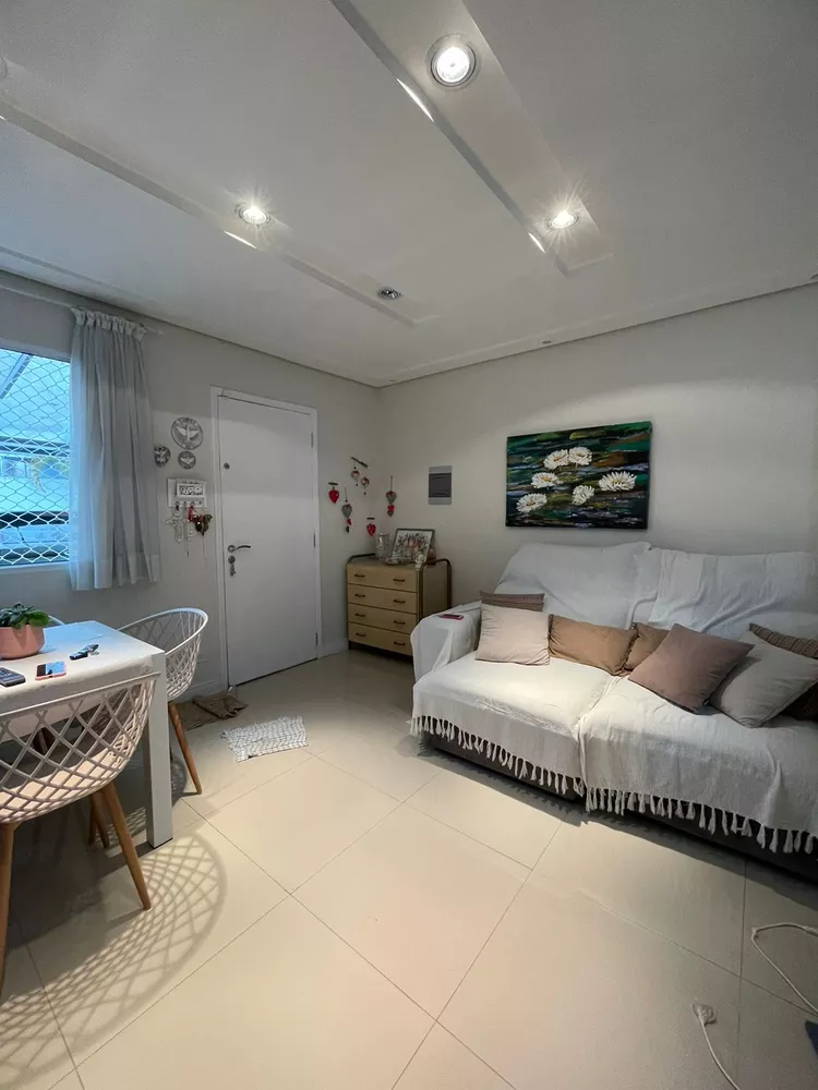 Casa à venda com 2 quartos, 60m² - Foto 1