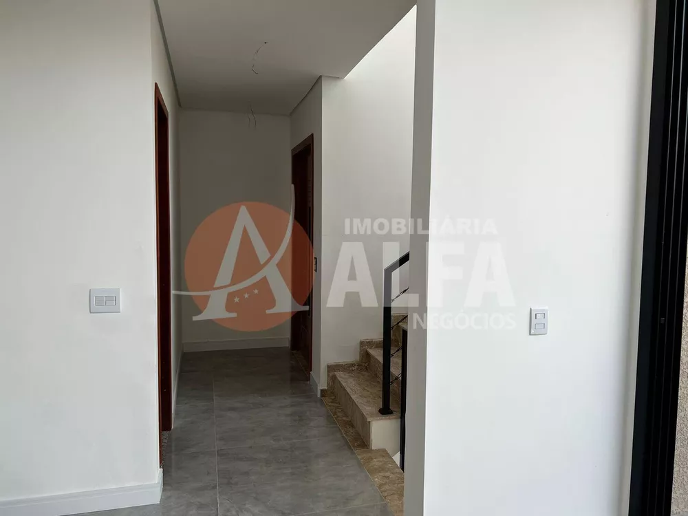 Casa à venda com 3 quartos, 226m² - Foto 5