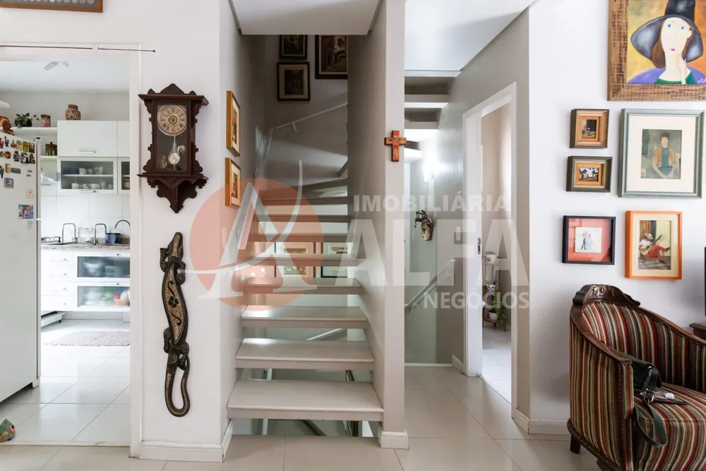 Casa, 3 quartos, 225 m² - Foto 4