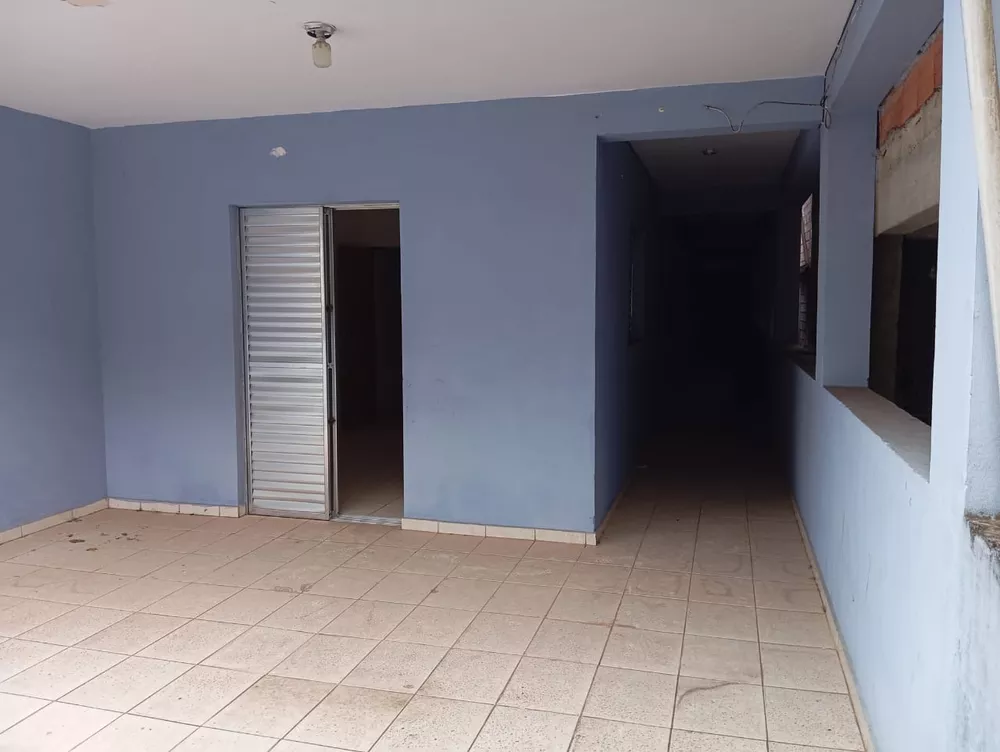 Casa à venda com 2 quartos, 125m² - Foto 1