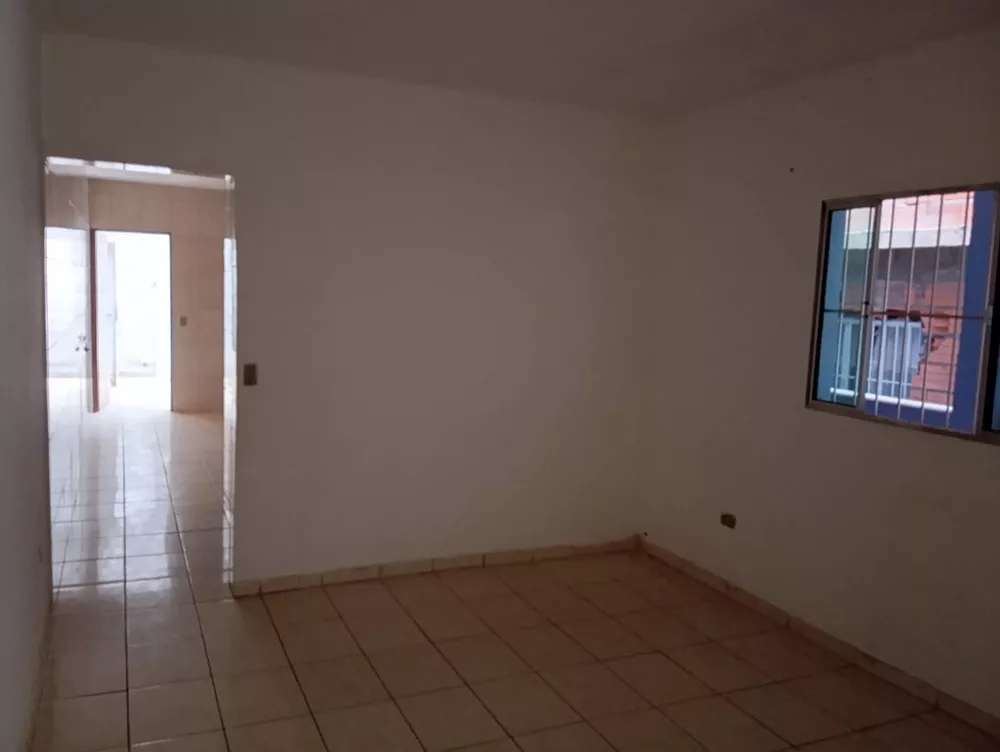 Casa à venda com 2 quartos, 125m² - Foto 3