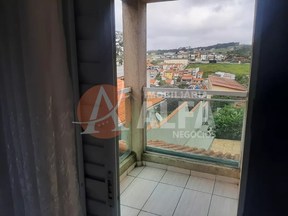 Casa à venda com 3 quartos, 60m² - Foto 3