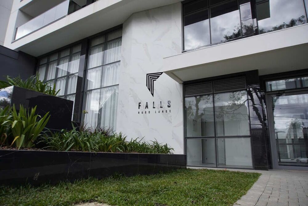 Apartamento à venda com 3 quartos, 147m² - Foto 1