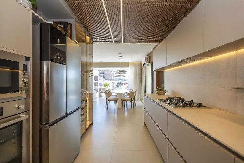 Cobertura, 3 quartos, 213 m² - Foto 5