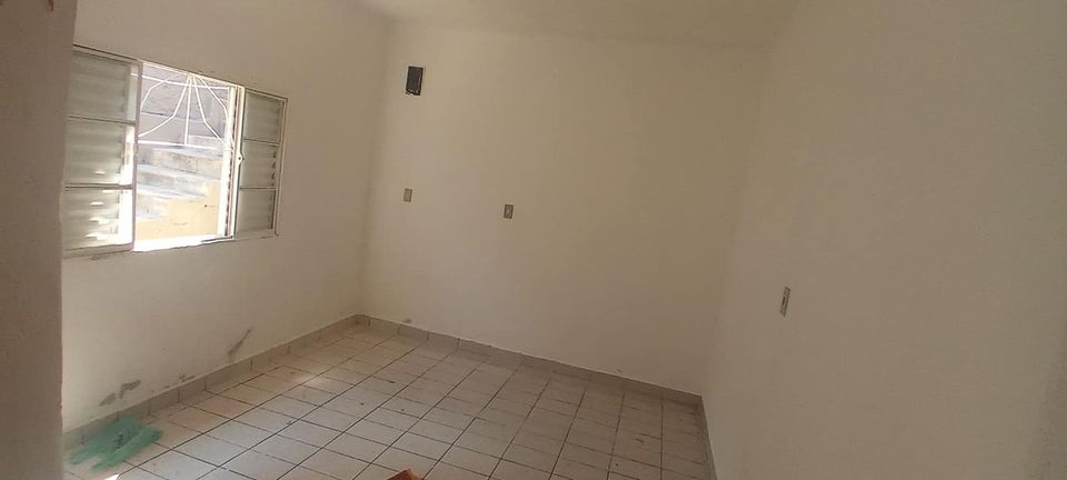 Casa para alugar com 2 quartos, 80m² - Foto 6