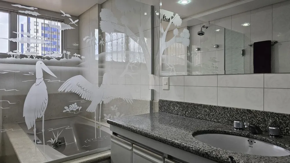 Apartamento, 3 quartos, 258 m² - Foto 1