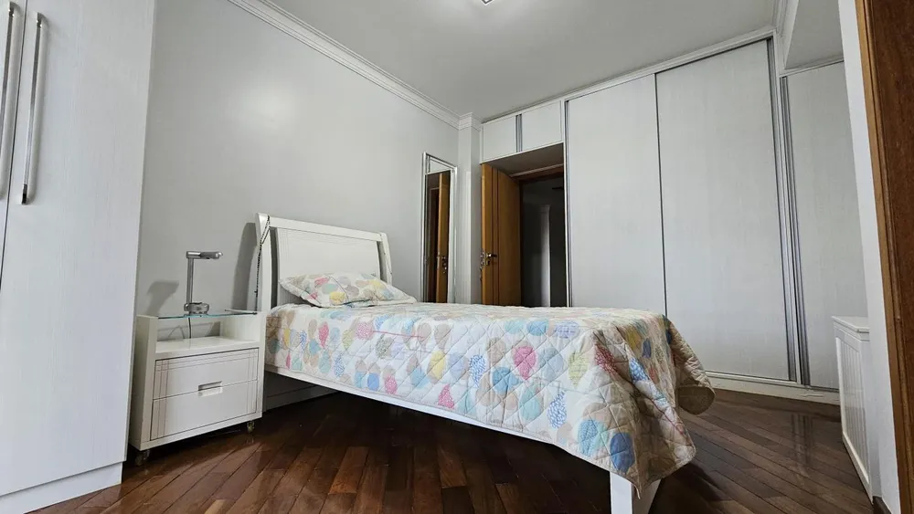Apartamento, 3 quartos, 258 m² - Foto 11