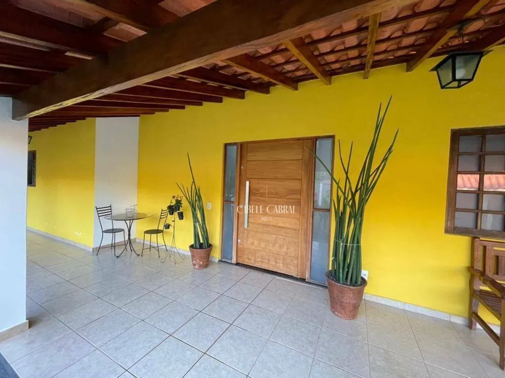 Chácara, 4 quartos, 1302 m² - Foto 2