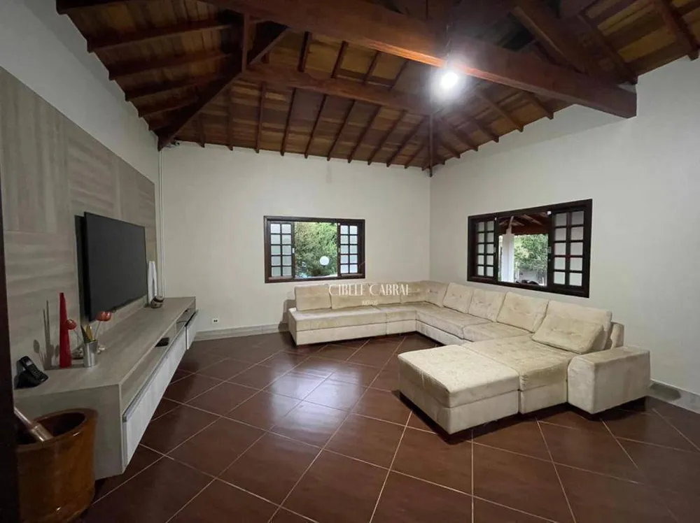 Chácara, 4 quartos, 1302 m² - Foto 4