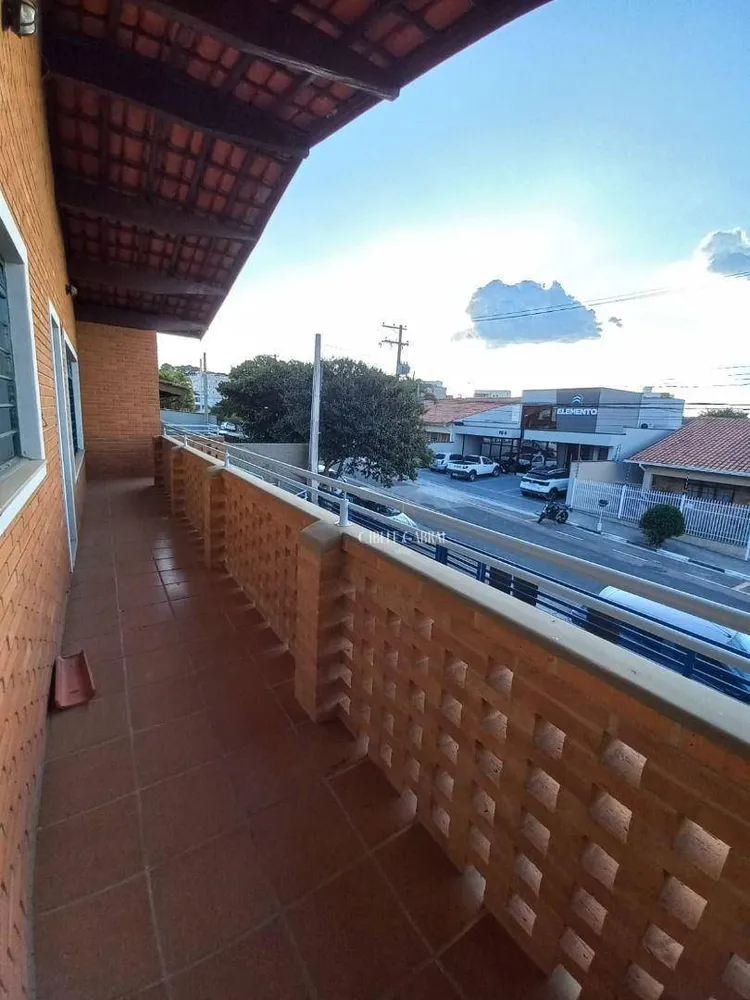 Casa, 3 quartos, 227 m² - Foto 2