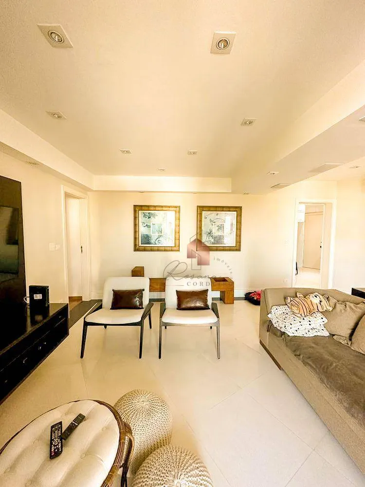 Apartamento, 3 quartos, 148 m² - Foto 1