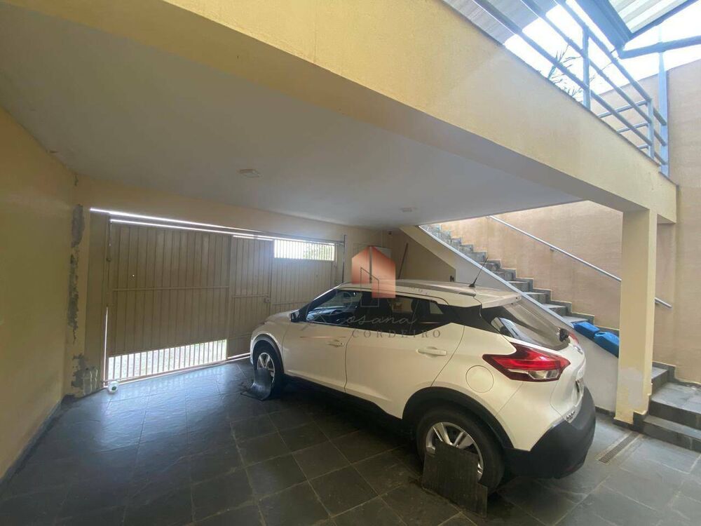 Sobrado, 3 quartos, 215 m² - Foto 2
