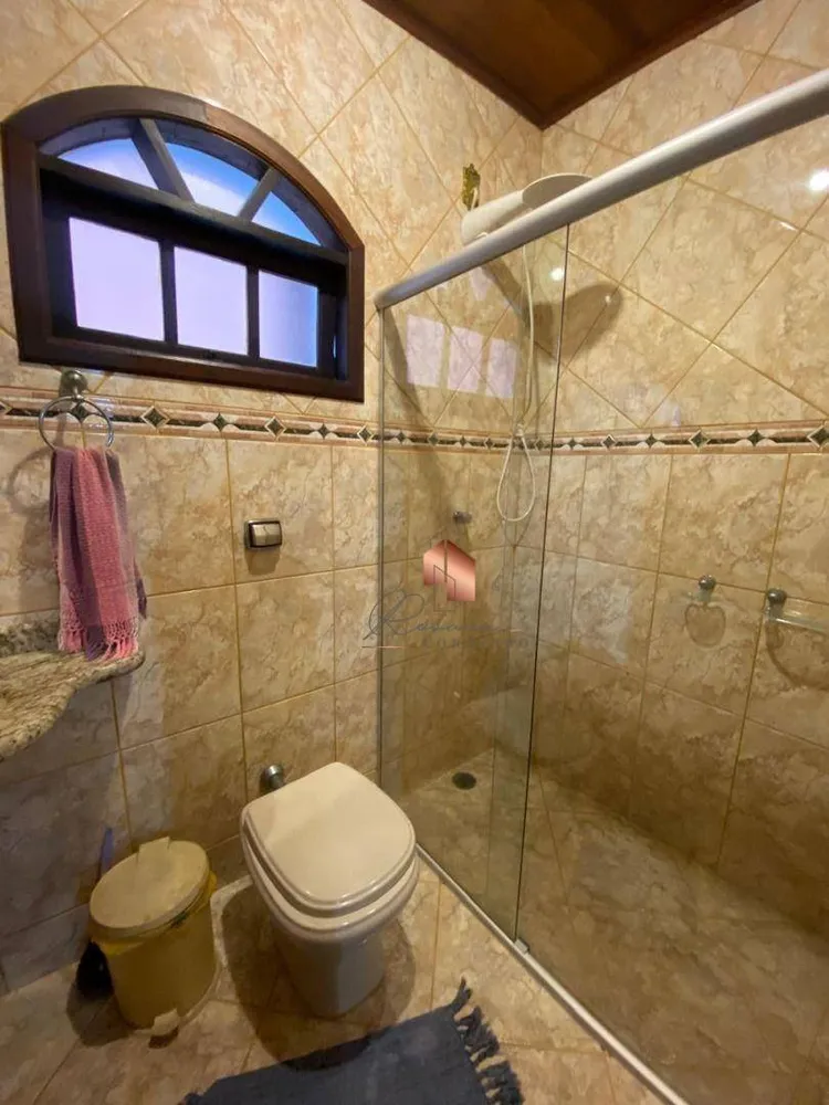 Casa, 3 quartos, 242 m² - Foto 2