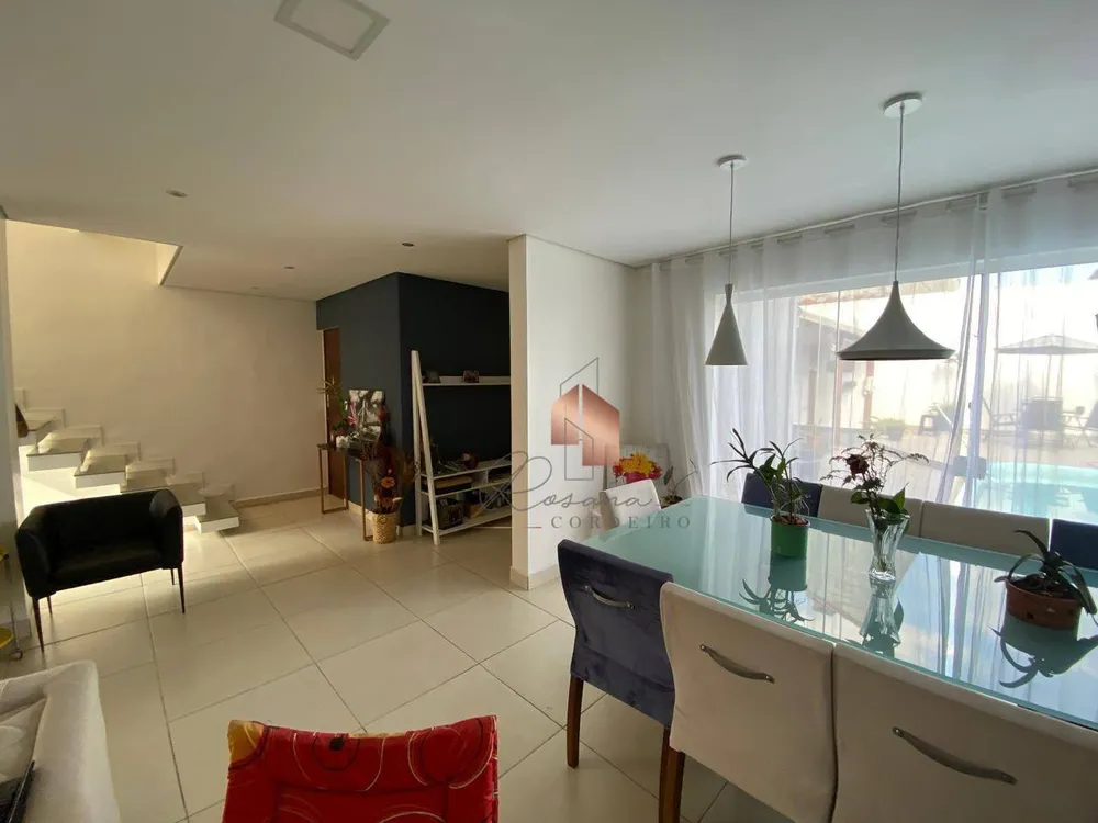 Sobrado, 3 quartos, 253 m² - Foto 2