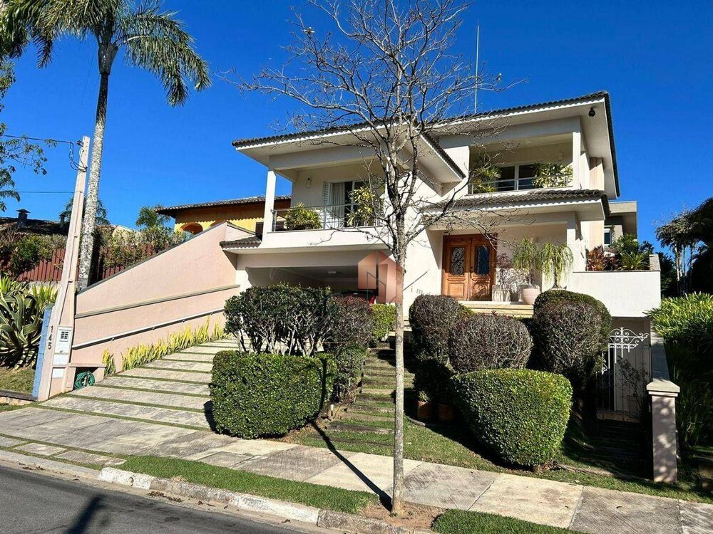 Sobrado, 3 quartos, 411 m² - Foto 1